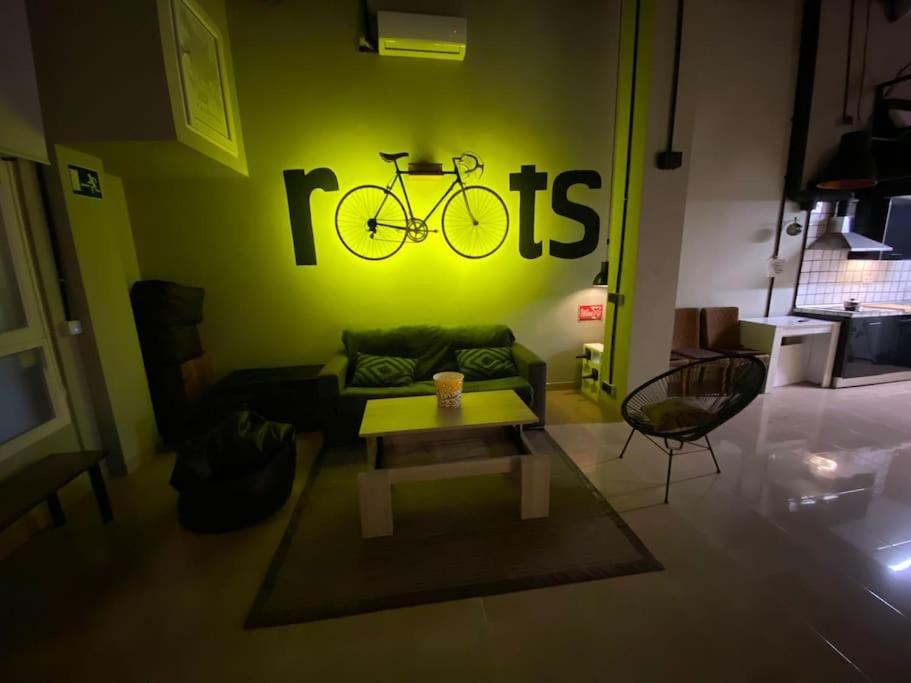 Apartment Ruzafa Roots, 12 Min To Centre, Smart Tv, Wine Βαλένθια Εξωτερικό φωτογραφία