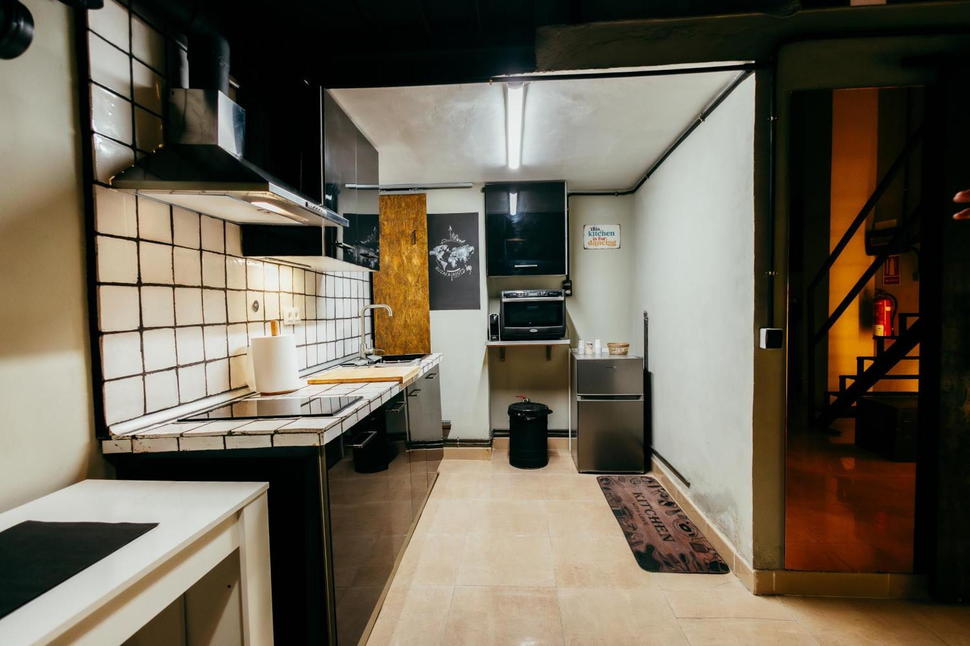 Apartment Ruzafa Roots, 12 Min To Centre, Smart Tv, Wine Βαλένθια Εξωτερικό φωτογραφία