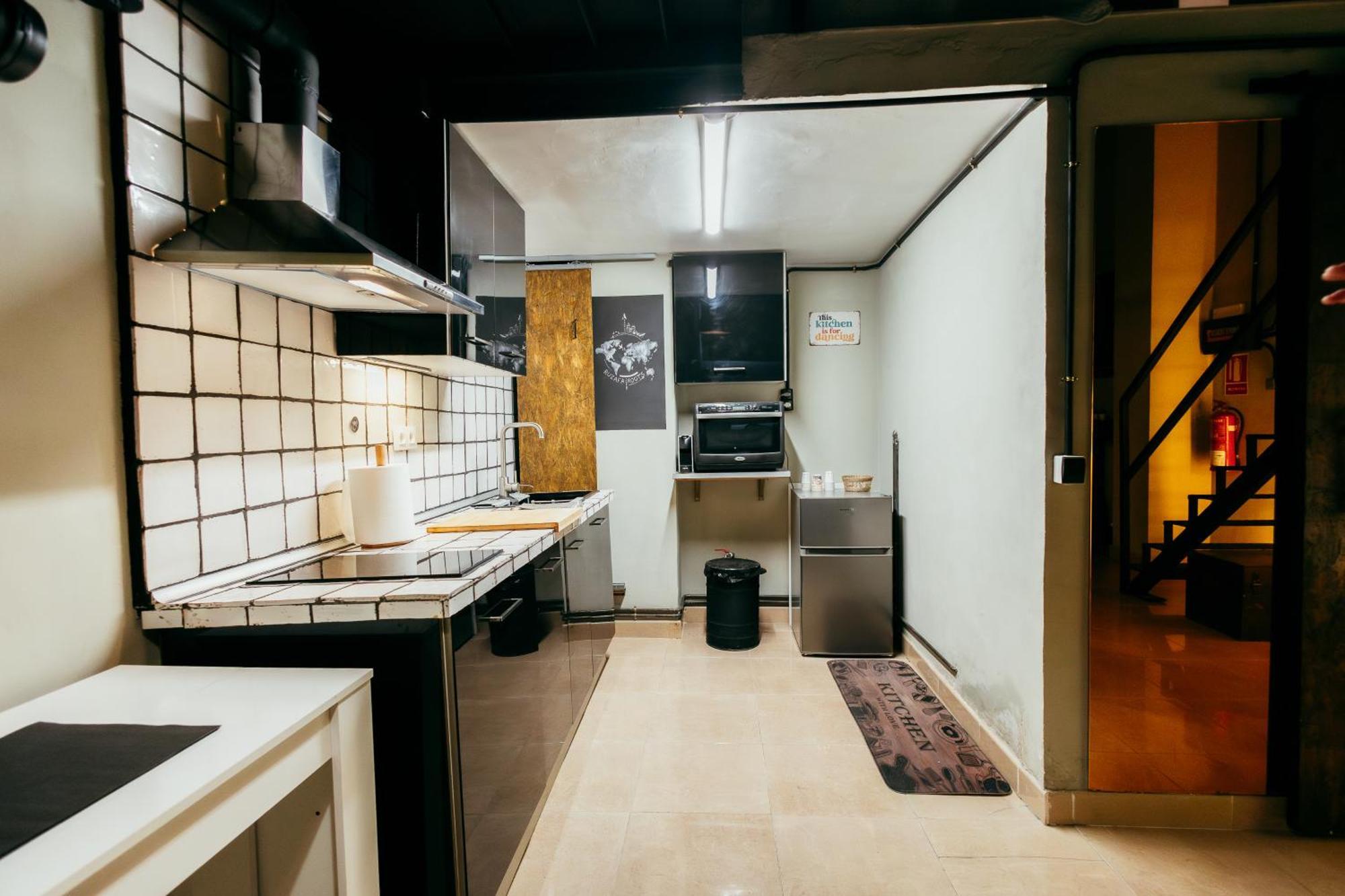 Apartment Ruzafa Roots, 12 Min To Centre, Smart Tv, Wine Βαλένθια Εξωτερικό φωτογραφία